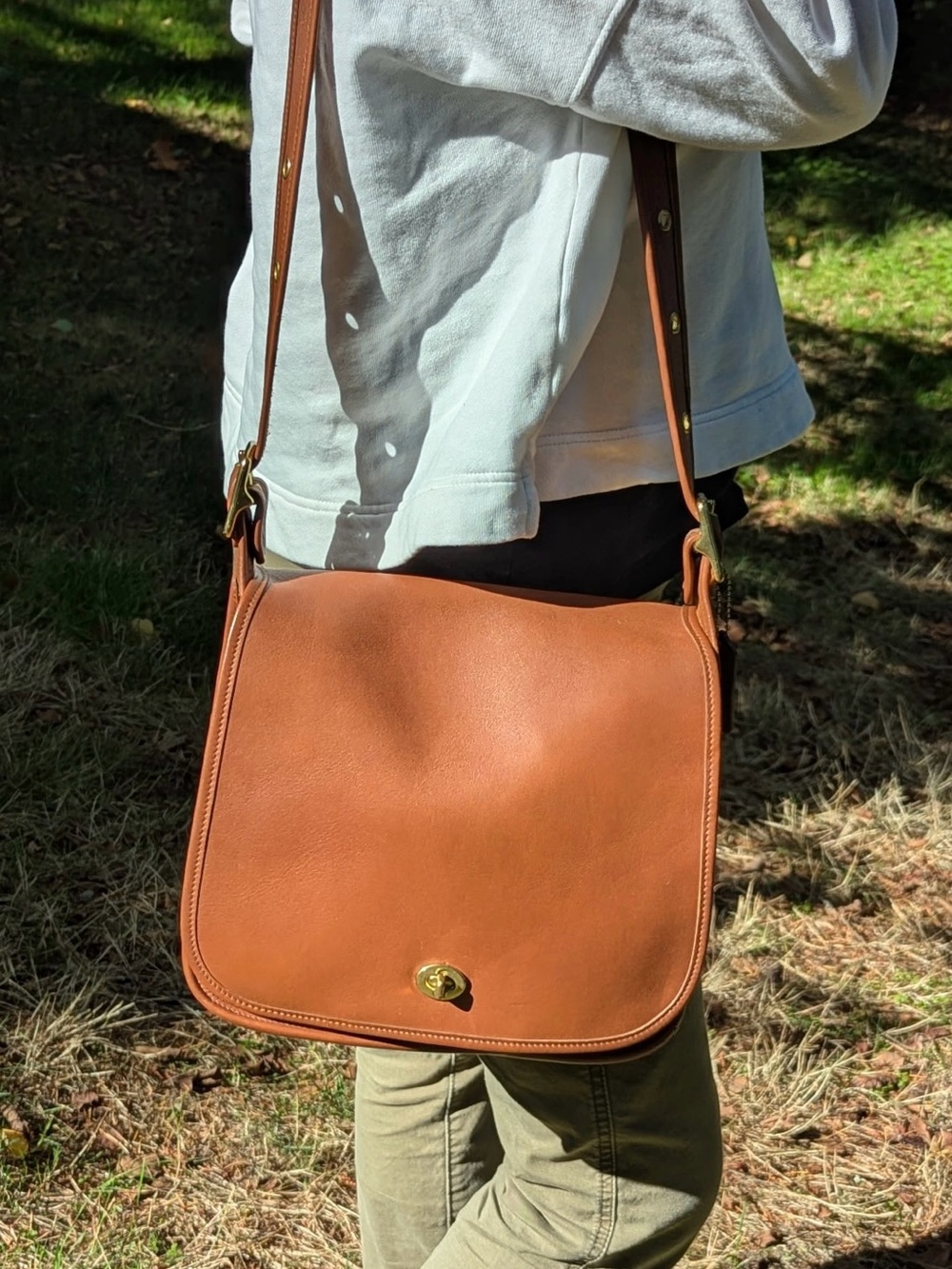 Vintage Coach Stewardess - British Tan - Made in Costa Rica - Style 9525